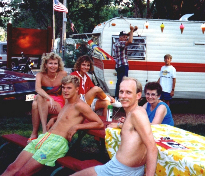 1970-1991-Jim-Janeen-first-20years/800x600_1990 07 camping.jpg